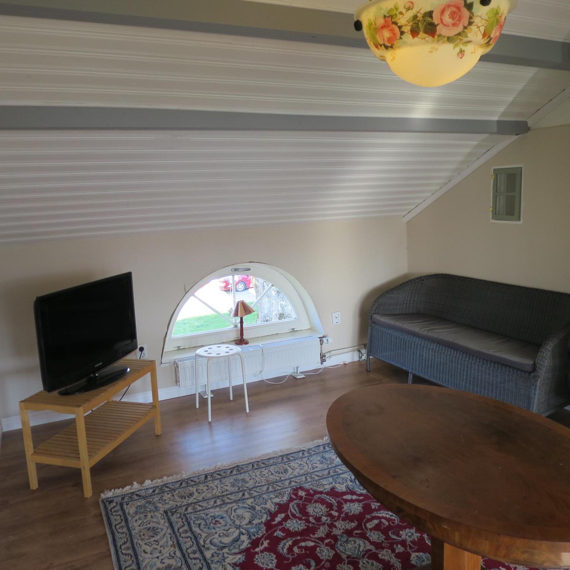 Huldas Gard Villa Med Sjaelvhushall Kumla  エクステリア 写真
